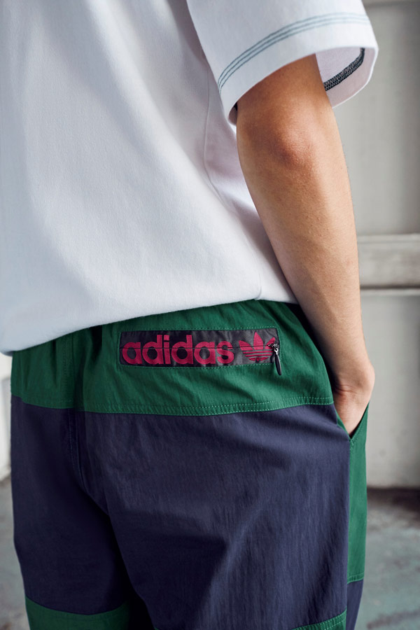 adidas Originals Atric Pack — modro-zelené šusťákové tepláky