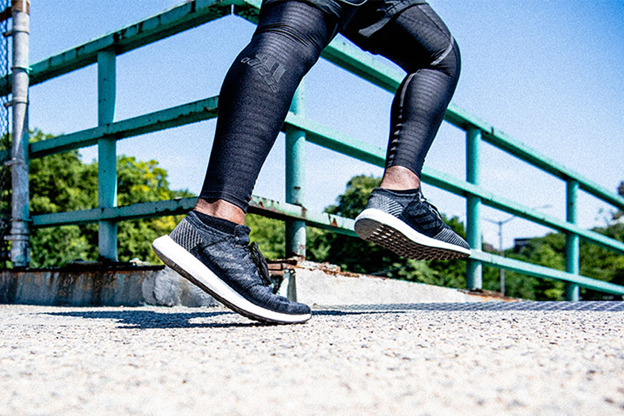 adidas PureBoost Go — běžecké boty — tenisky — tmavě šedé šedé — pánské, dámské — mens and womens running shoes