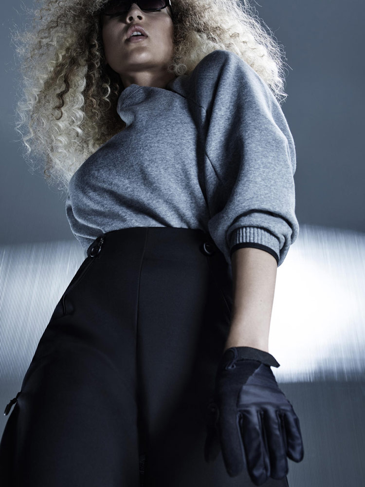 Nike — dámská šedá mikina — černé rozepínací kalhoty — City Ready Collection