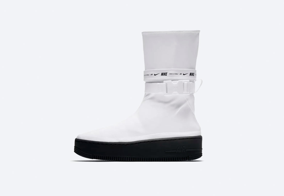 Nike Air Force 1 Sage High — kozačky — dámské vysoké boty — bílé