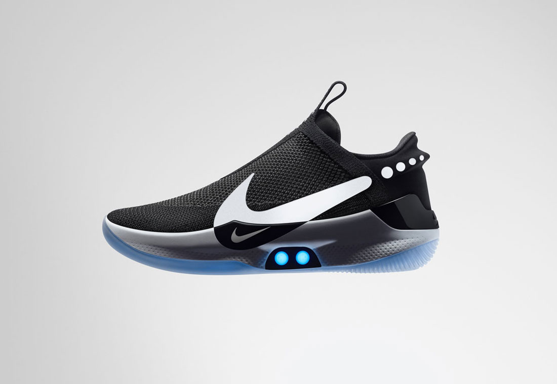Nike Adapt BB — basketbalové boty — samošňěrovací — svítící, elektronické — Hi-Tech basketball sneakers — sportovní obuv