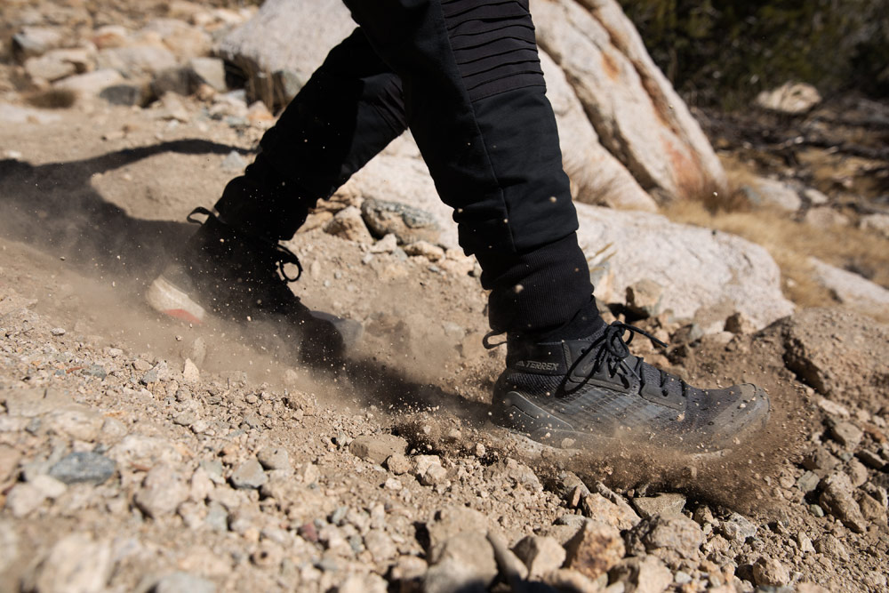 adidas TERREX Free Hiker — pohorky — turistické — kotníkové — outdoorové boty — pánské — dámské