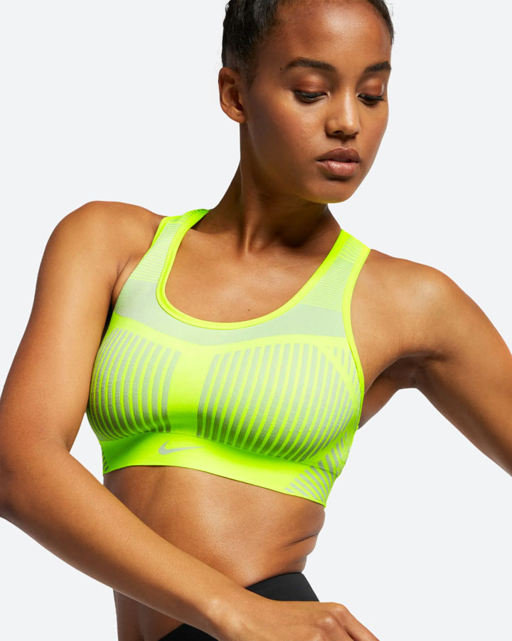 Nike FE/NOM Flyknit Bra — sportovní podprsenka — křiklavě žlutá — vysoká opora — women's bra