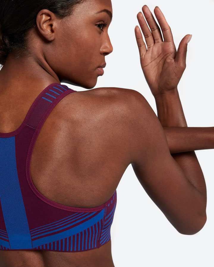 Nike FE/NOM Flyknit Bra — sportovní podprsenka — modrá, fialová — vysoká opora — women's bra