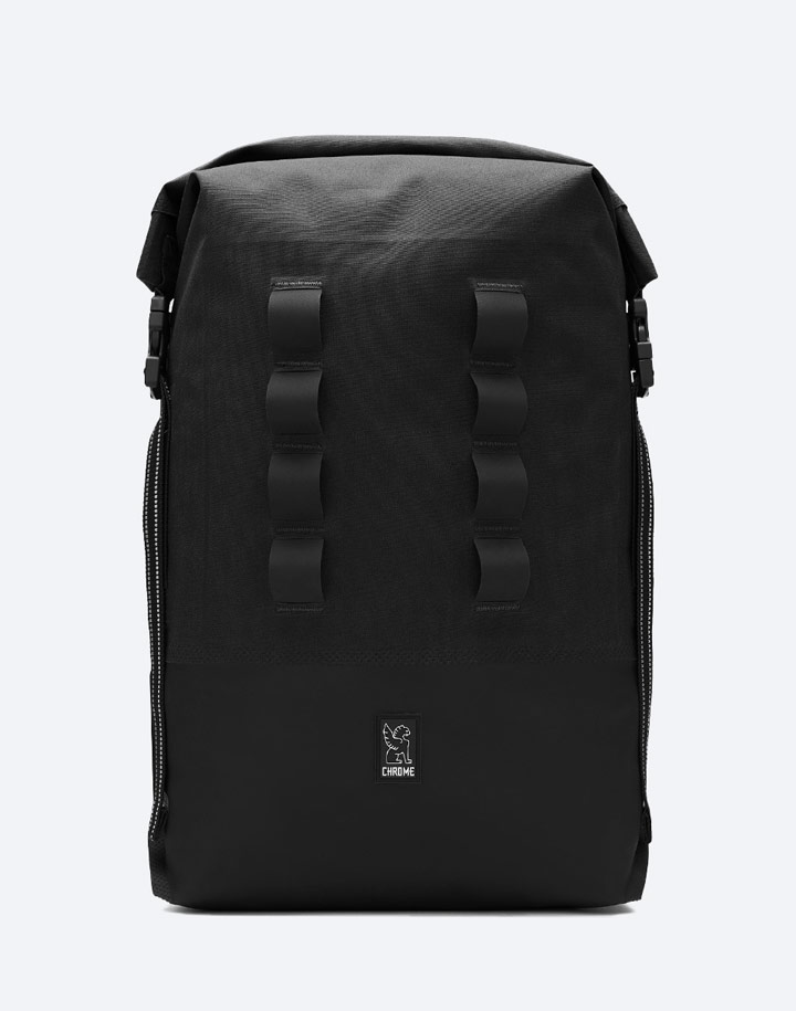 Chrome Industries — městský cyklistický batoh — Urban Ex Rolltop 28 l — urban cyclist backpack — černý