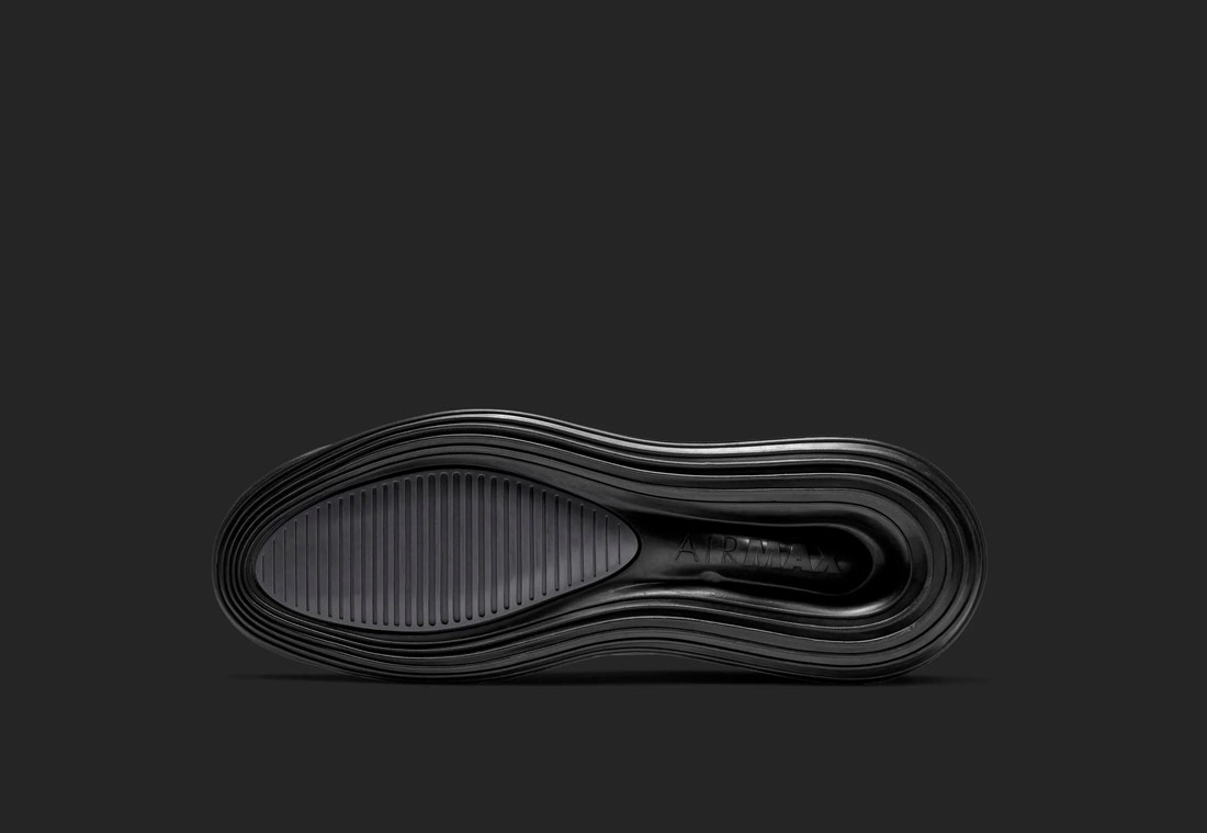 Nike Air Max 720 SATRN — podrážka — detail