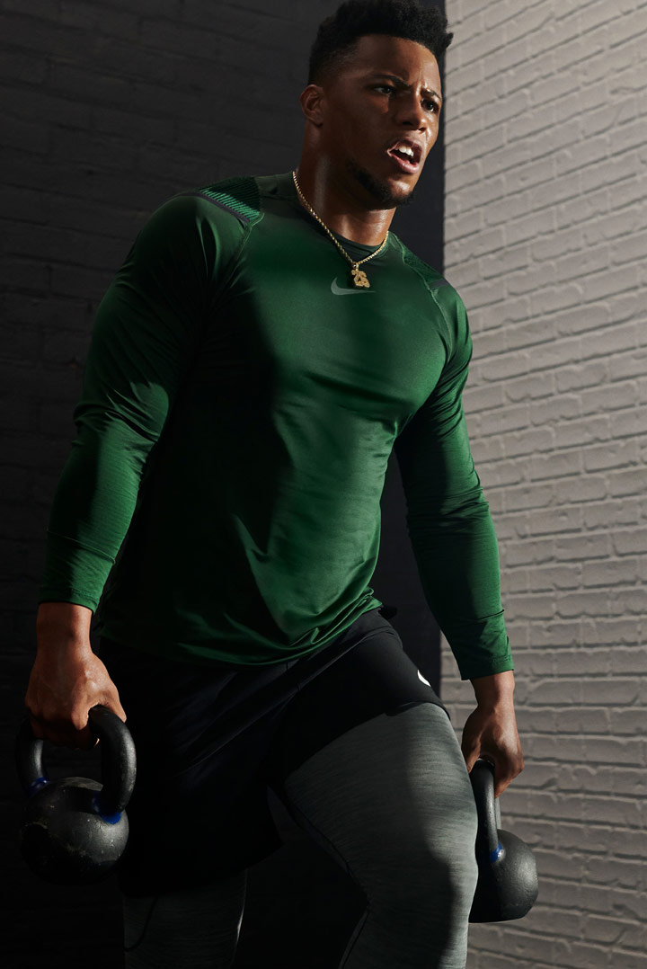 Nike Pro — zelené fitness tričko s dlouhými rukávy — pánské